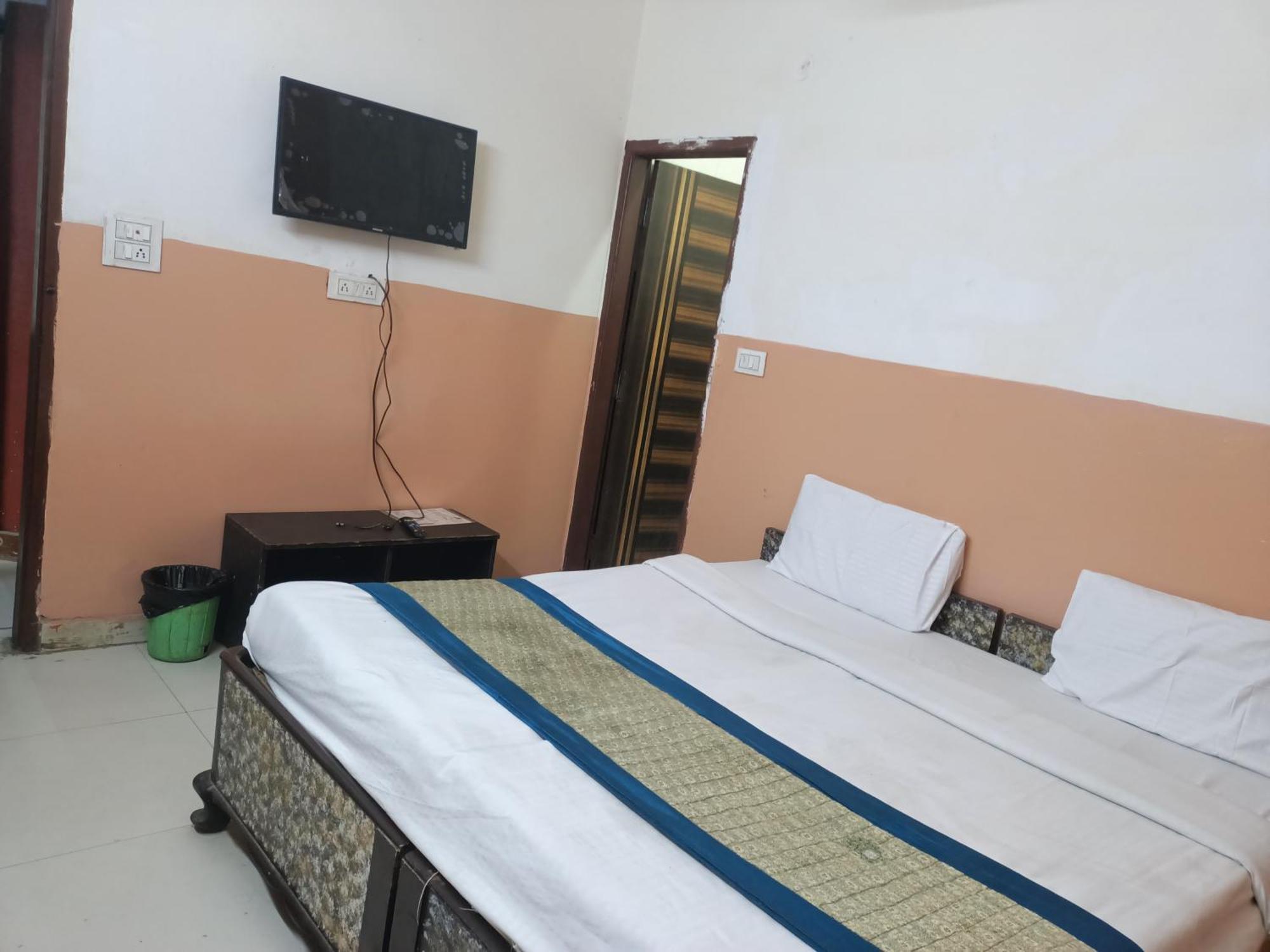 Hotel Royal India - Vijay Enclave Neu-Delhi Exterior foto